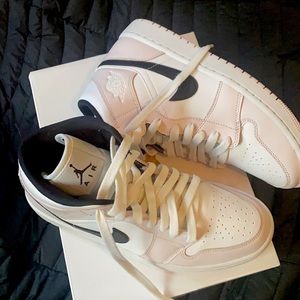 Woman Jordan 1’s